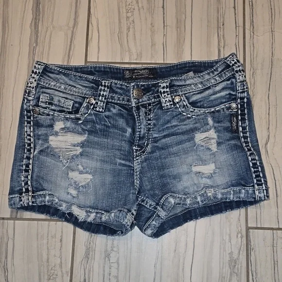 Womens silver brand jean shorts - Picture 2 of 4
